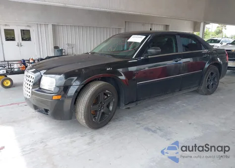 2009 Chrysler 300 Lx z USA, uszkodzony, nr VIN 2C3KA43D09H517498